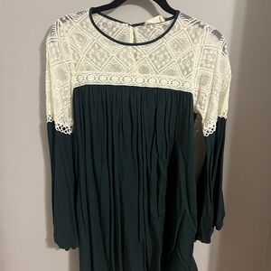 Elegant Green and Cream Lace Long Shirt